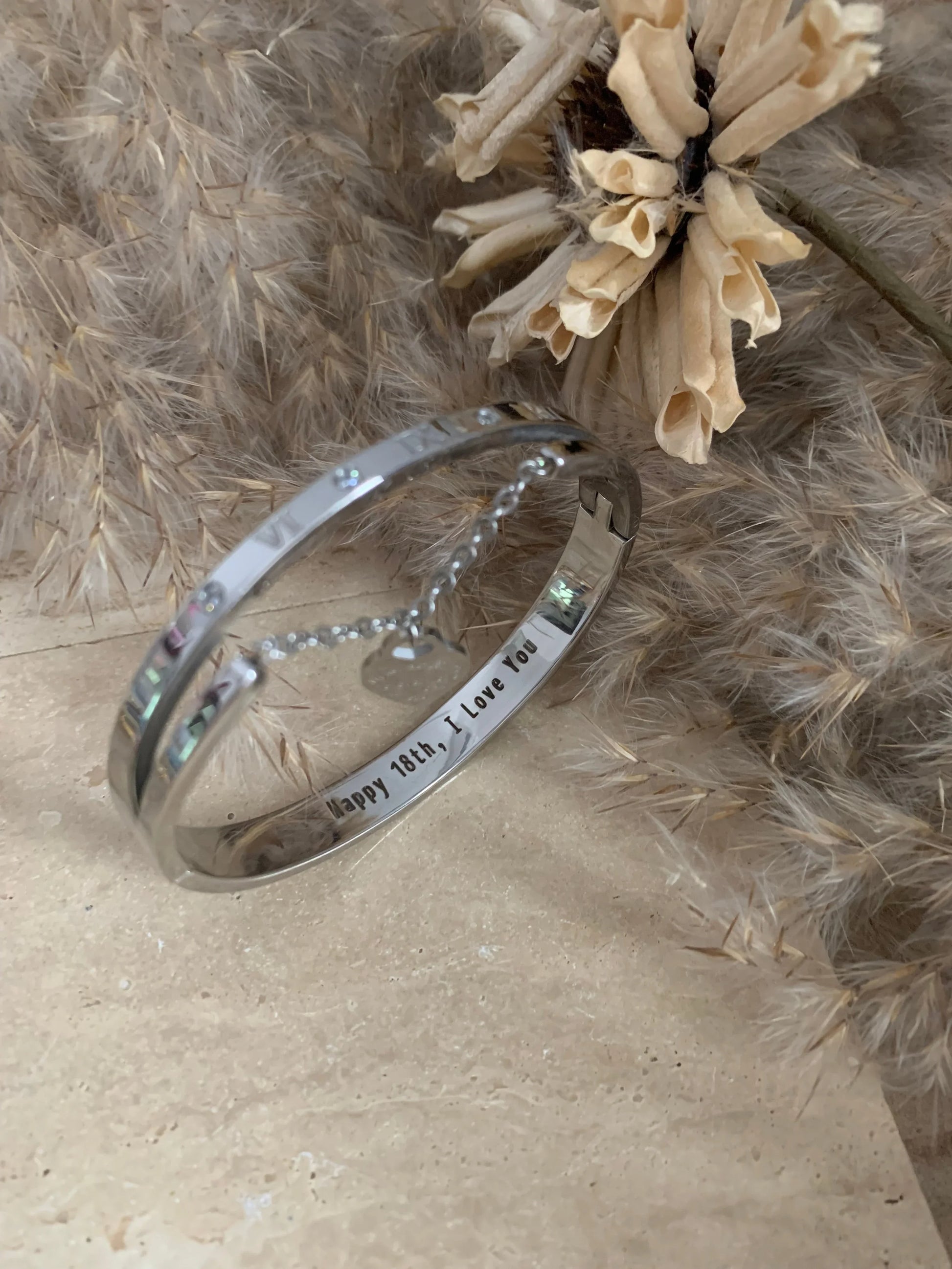 FOREVER LOVE STAINLESS STEEL BANGLE BRACELET - Camillaboutiqueshop
