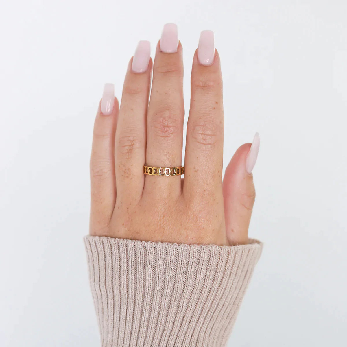 Gold Thin Chain Ring - Camillaboutiqueco camillaboutiqueshop.com