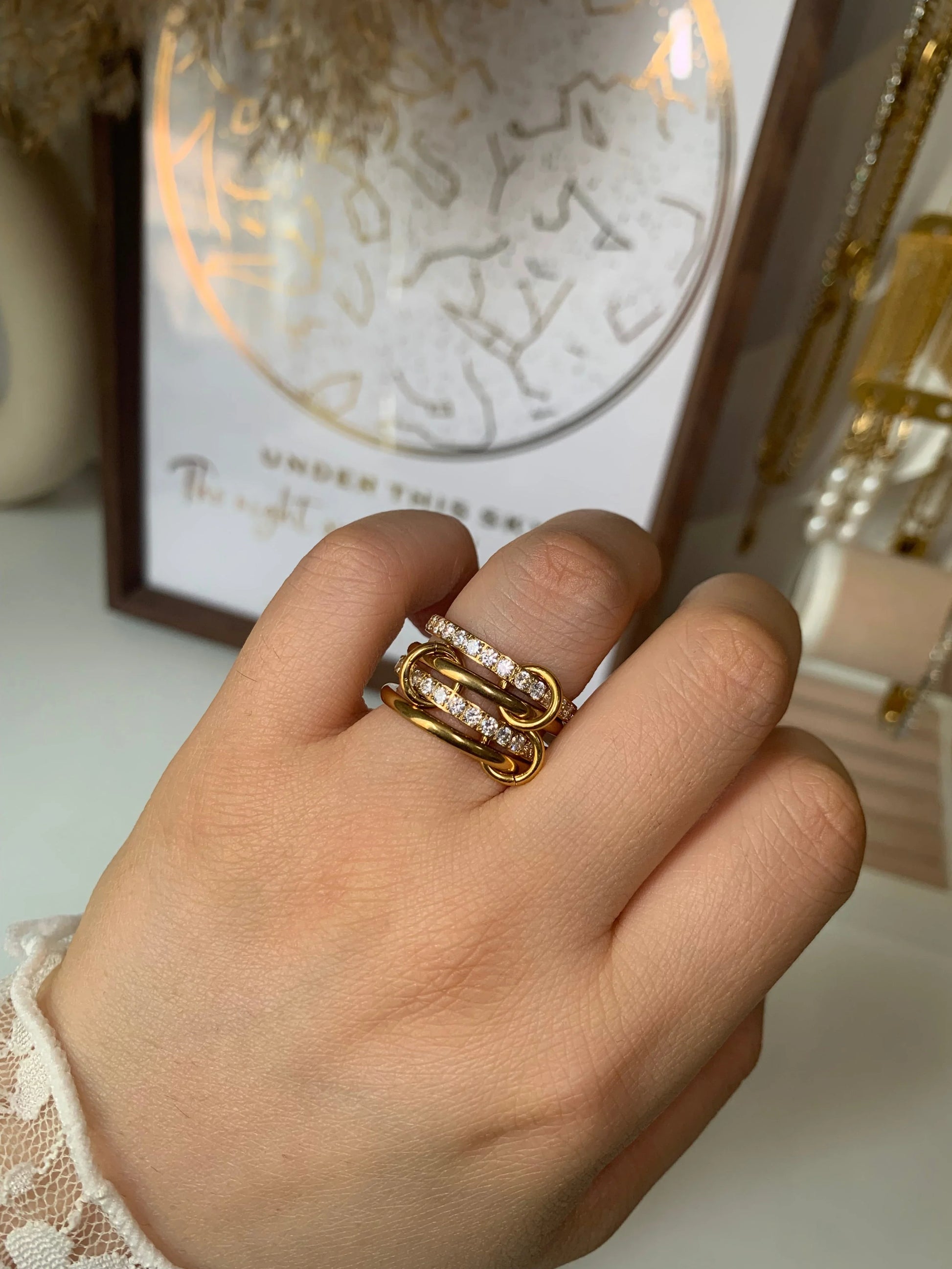Hailey Interlocking Ring Stack - Camillaboutiqueshop