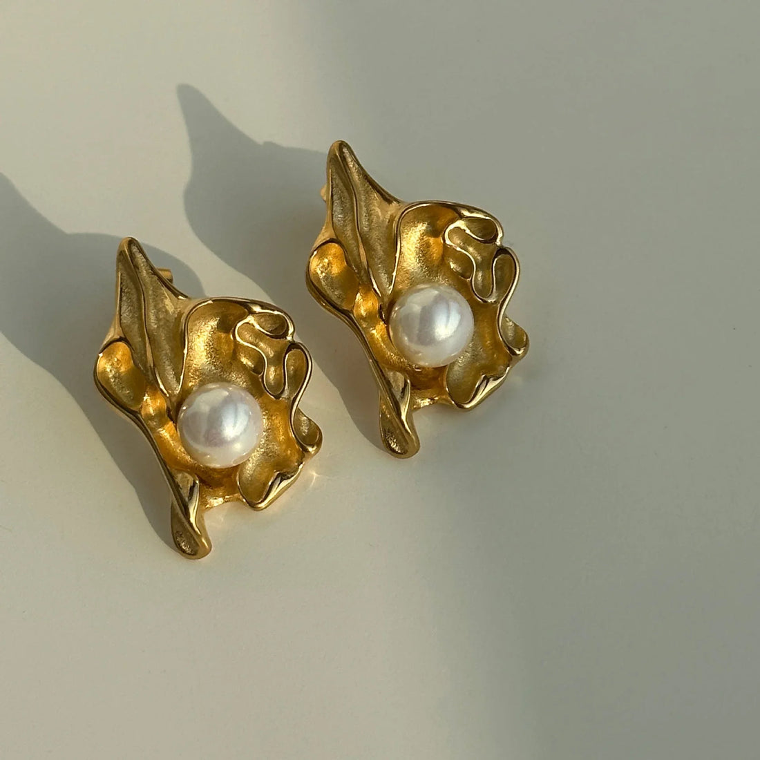 ONLY ANGLE EARRINGS - Camillaboutiqueshop