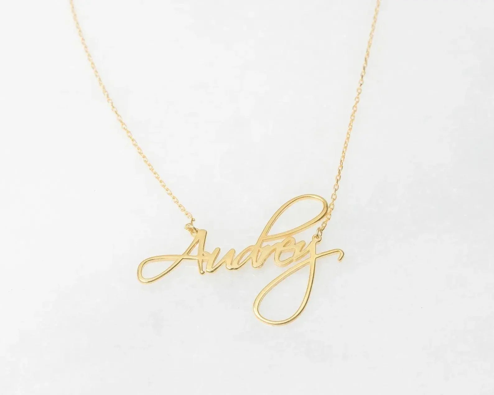 Signature Script Nameplate Necklace - Camillaboutiqueshop