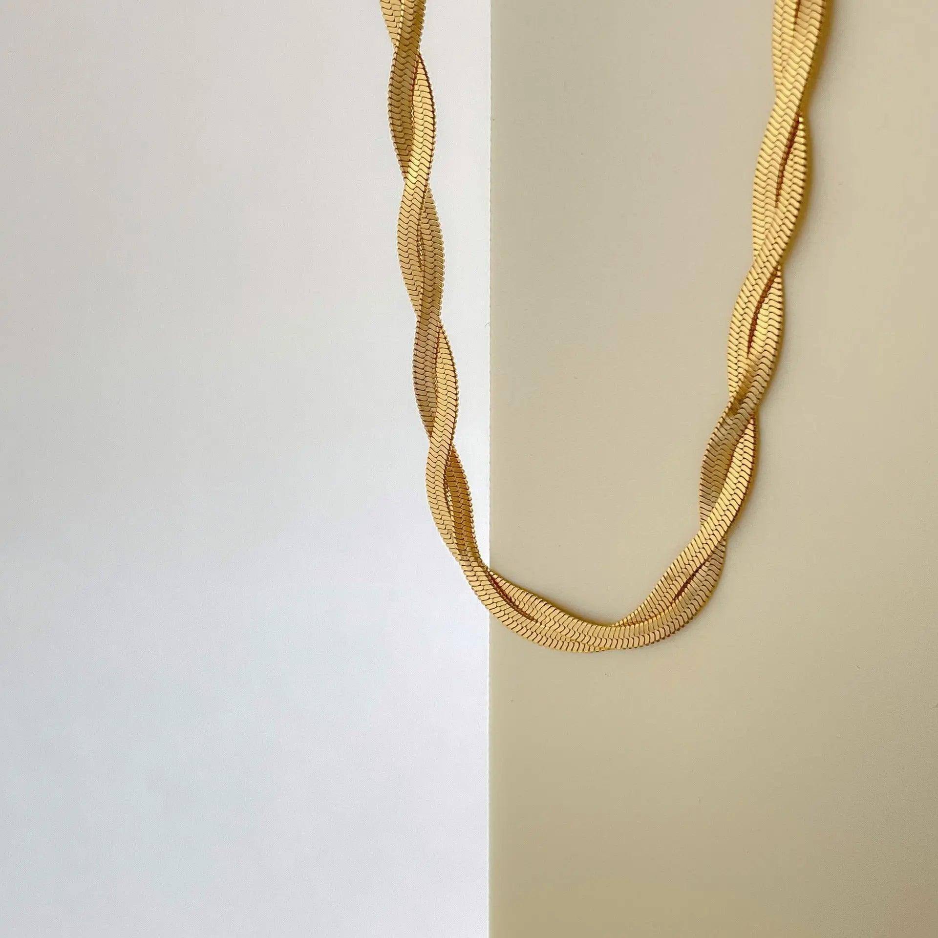 TWISTED FLAT CHAIN. - Camillaboutiqueco camillaboutiqueshop.com