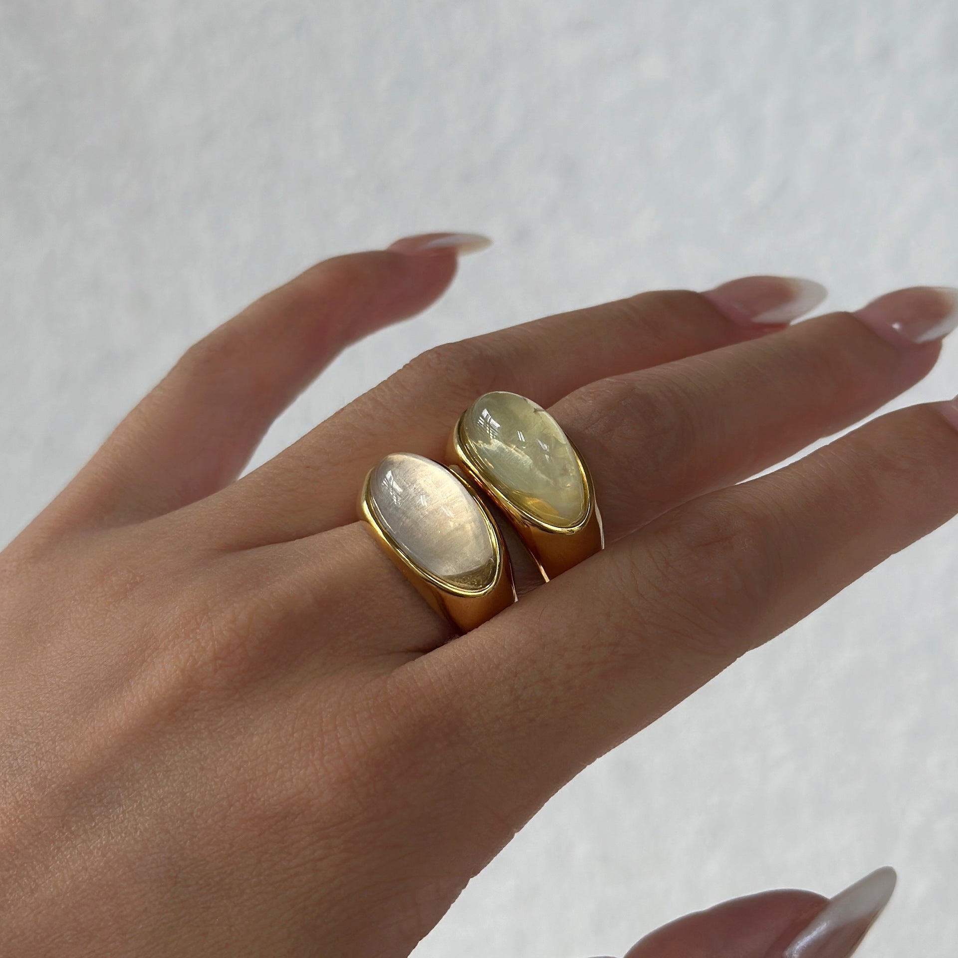 GLOW RING