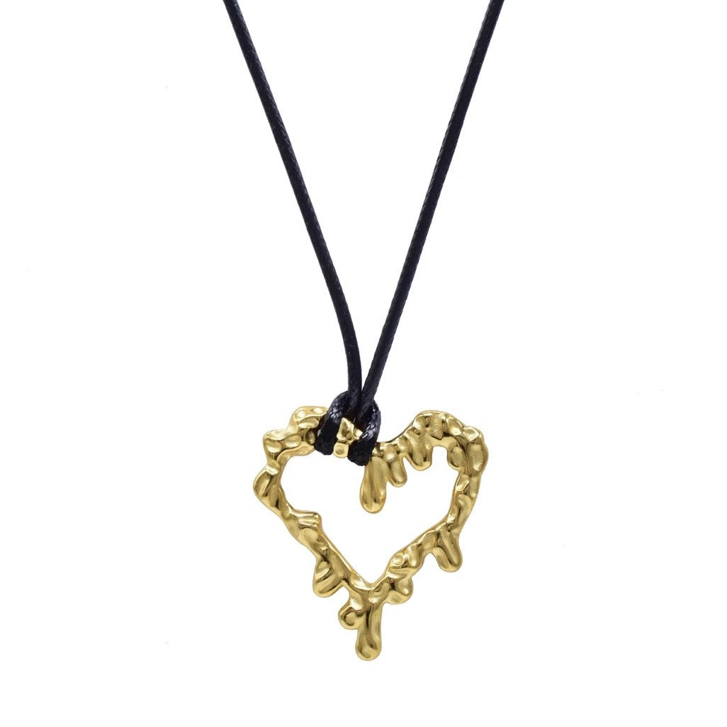 TINA HEART NECKLACE