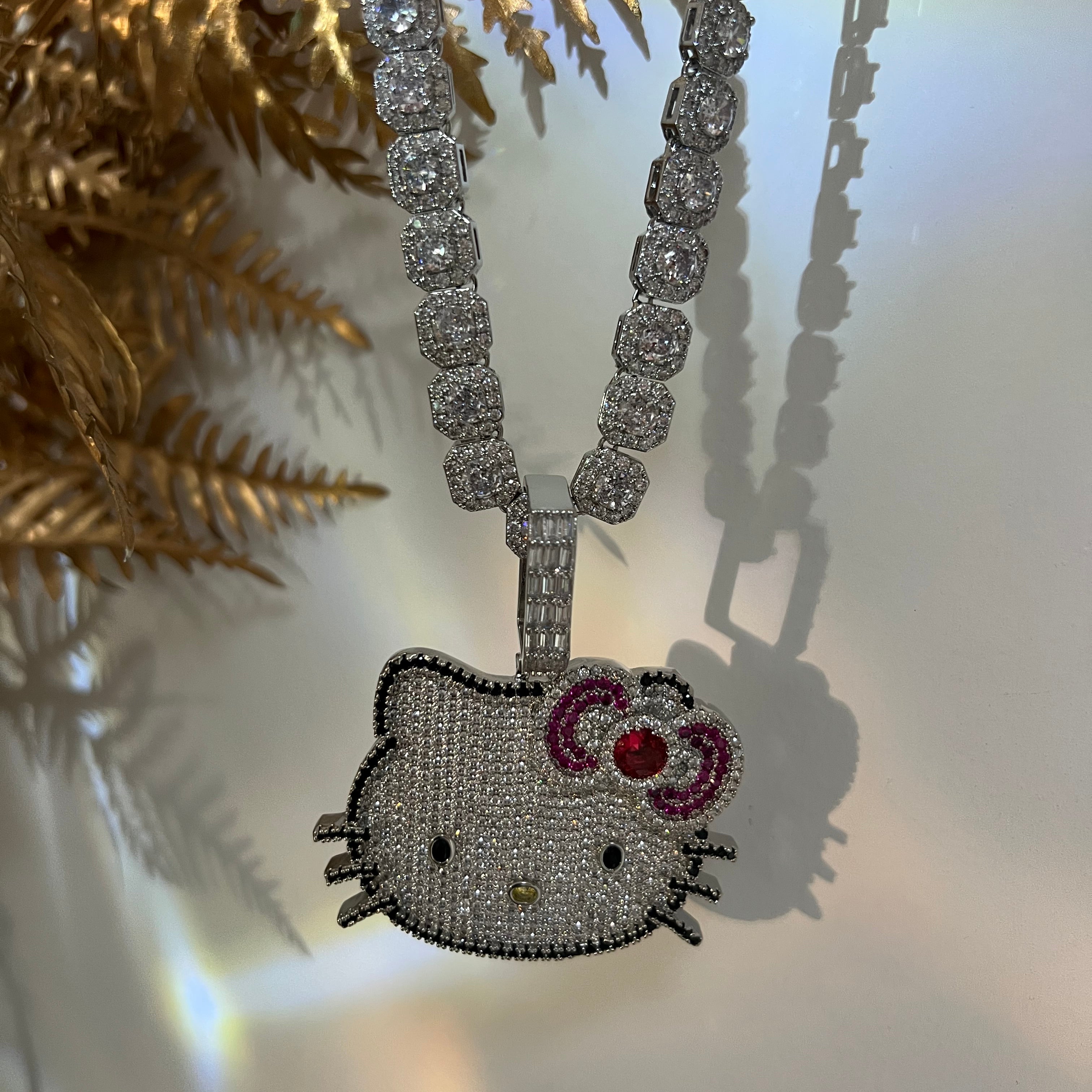 Diamond HK Necklace -camillaboutiqueshop
