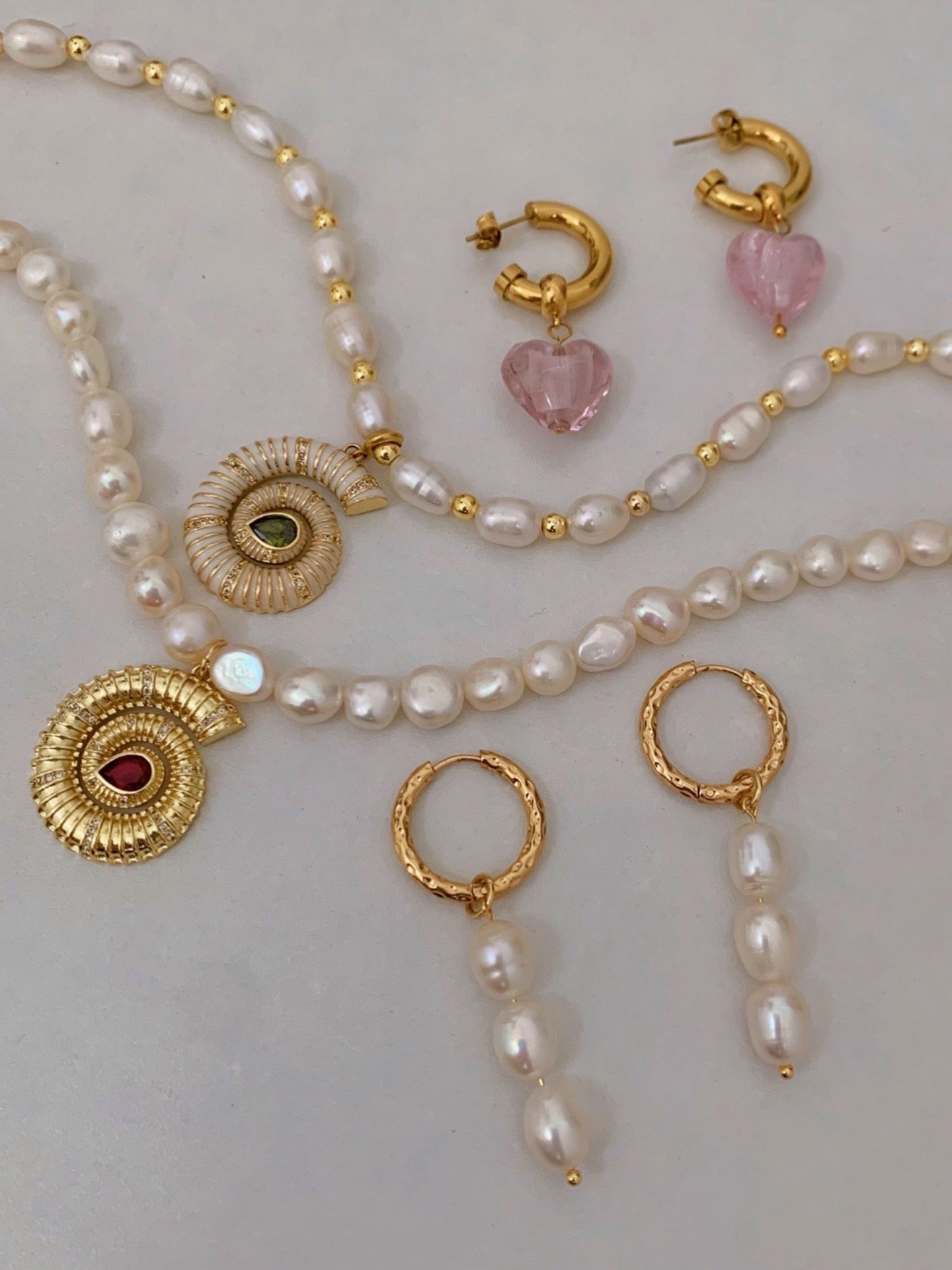 Sae Shell Pearl Necklace