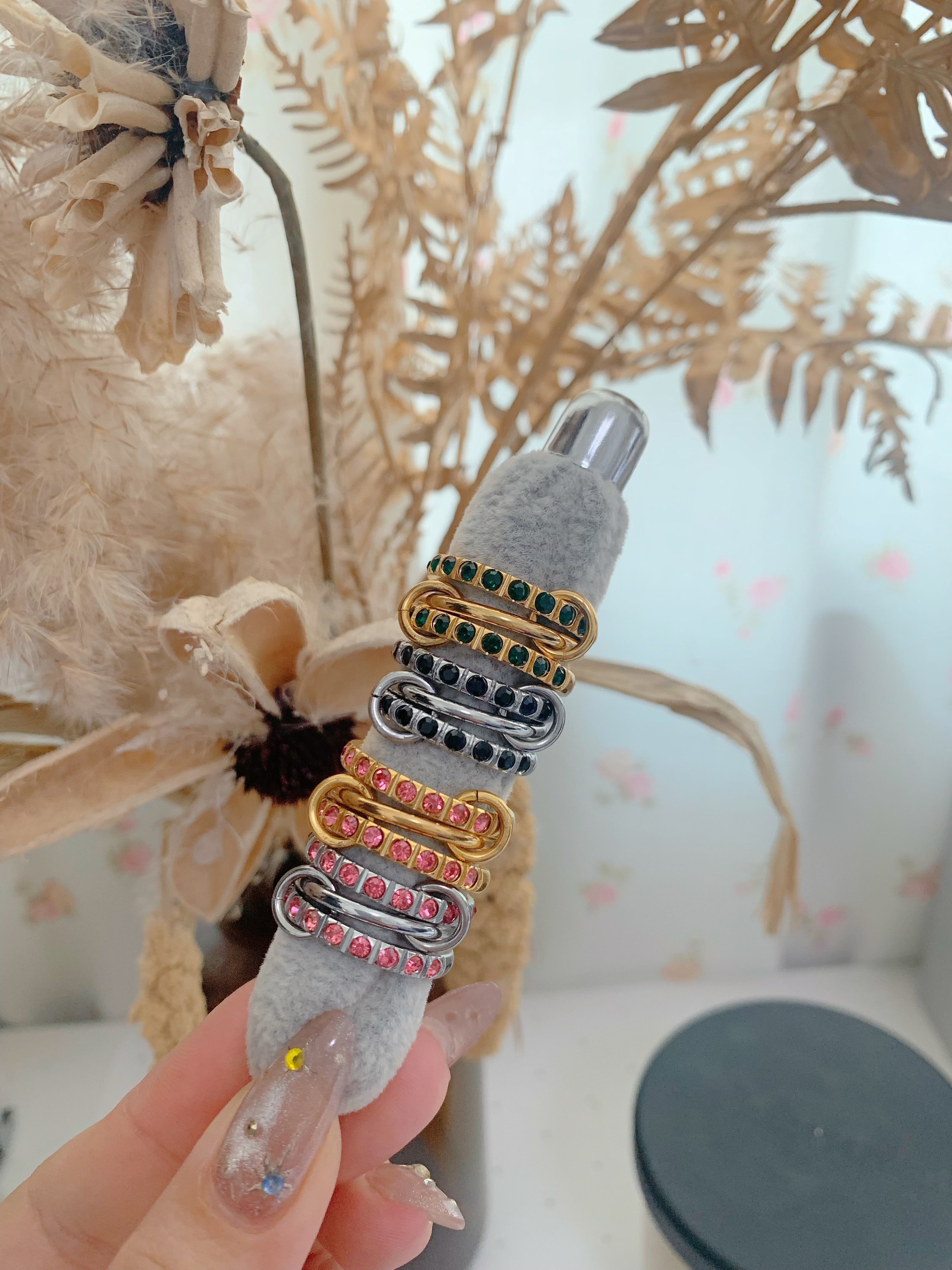 Ariana Stackable Ring