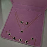 Ensemble de bijoux en onyx noir et trèfle