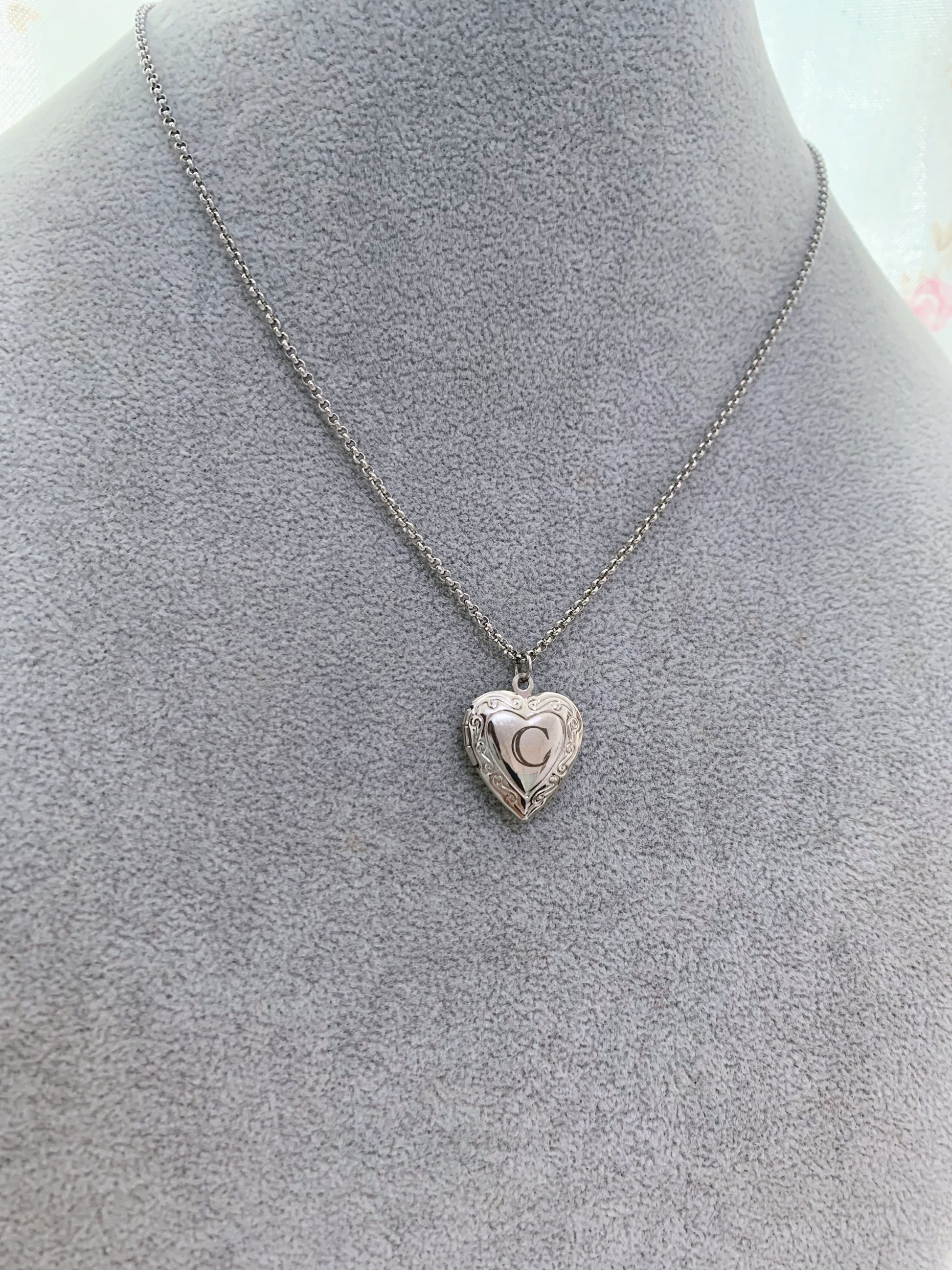 Heart Locket Necklace With Picture - camillaboutiqueshop