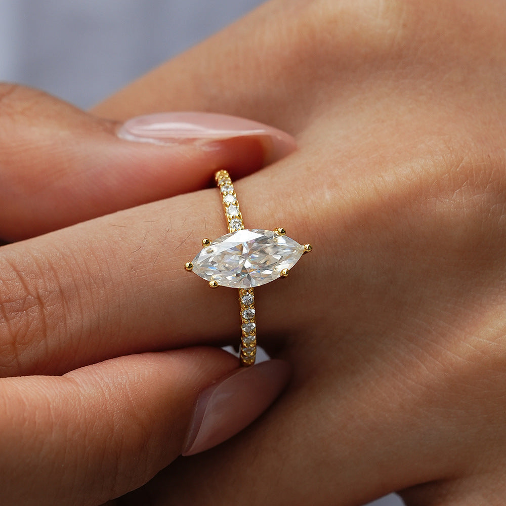 'VALENTINA' MOISSANITE RING -camillaboutiqueshop