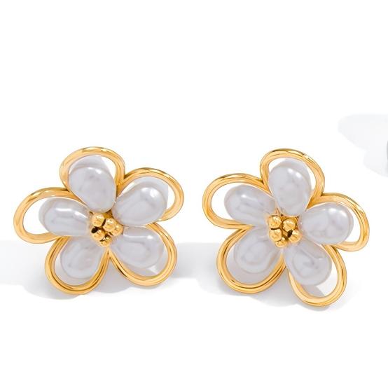 Flower Pearl  Earrings