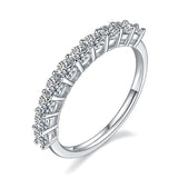 Klassischer Pave-Set Voll-Zirkonia Eternity Ring aus Sterlingsilber