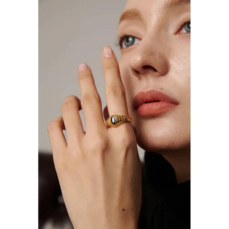 BLACK EYE RING - Camillaboutiqueshop