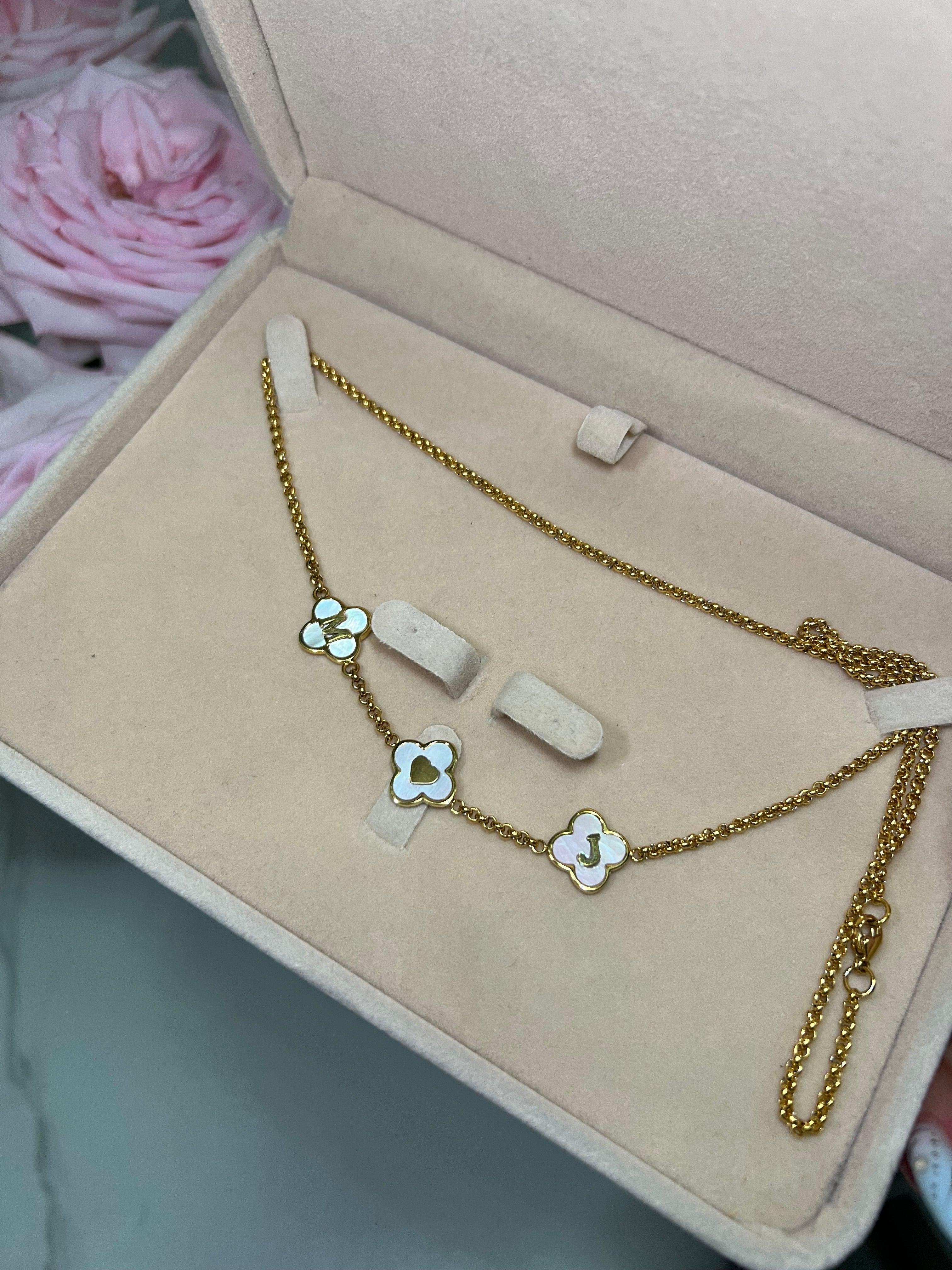 Custom Name Clover Necklace - Mother Of Pearl - camillaboutiqueshop