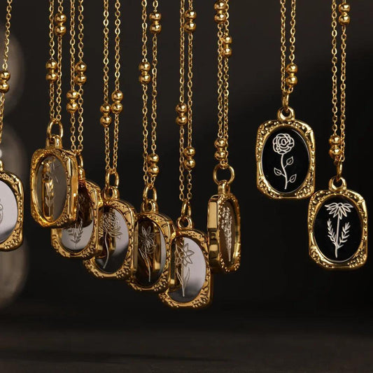 Gold Birth Flower Oval Pendant Neckalce - Camillaboutiqueshop