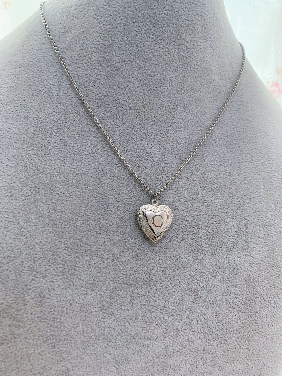 Heart Locket Necklace - Camillaboutiqueshop