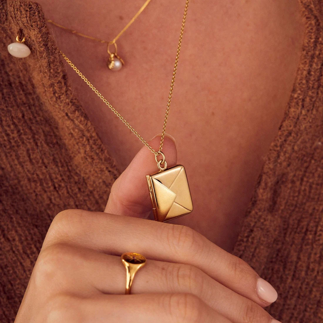 PERSONALIZED LOVE LETTER ENVELOPE NECKLACE