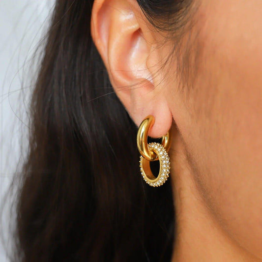 Interlock Hoop Earrings - Camillaboutiqueshop