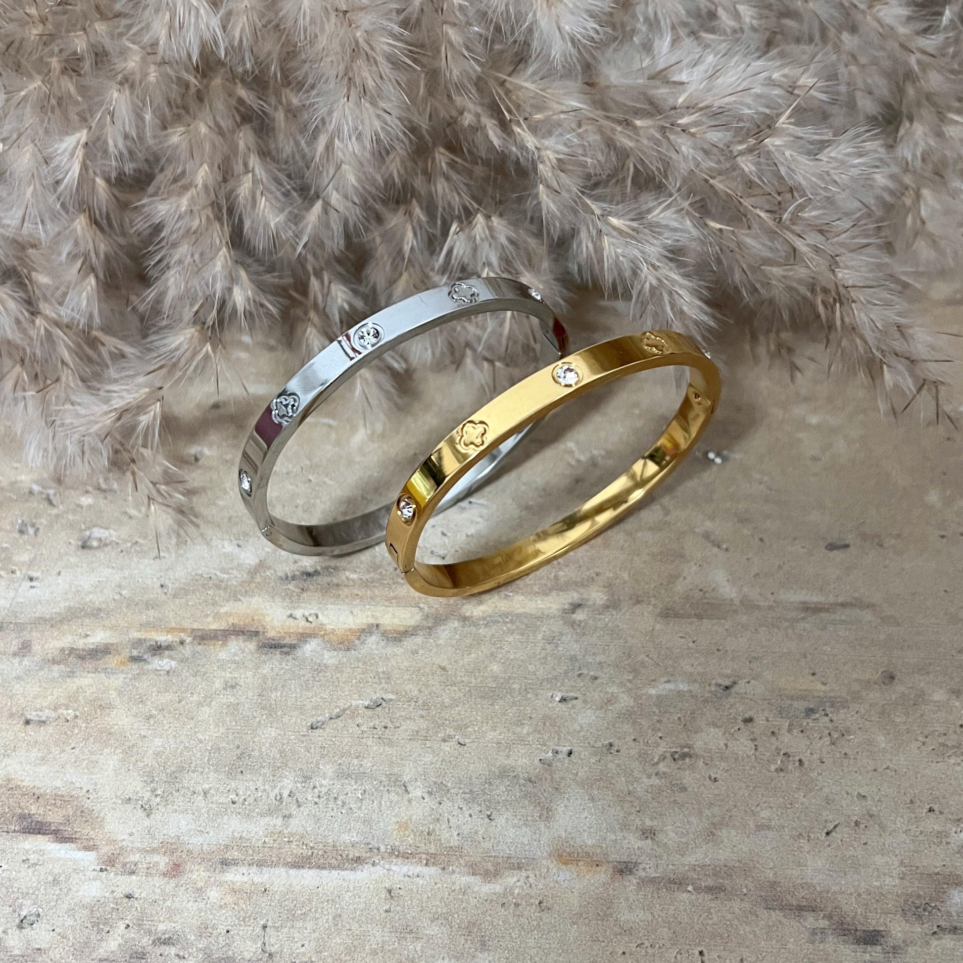 Love Clover Bangle Bracelet - Camillaboutiqueshop