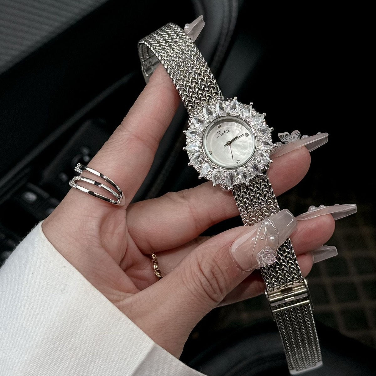 Luxury Vintage Round Diamond Watch - Camillaboutiqueshop
