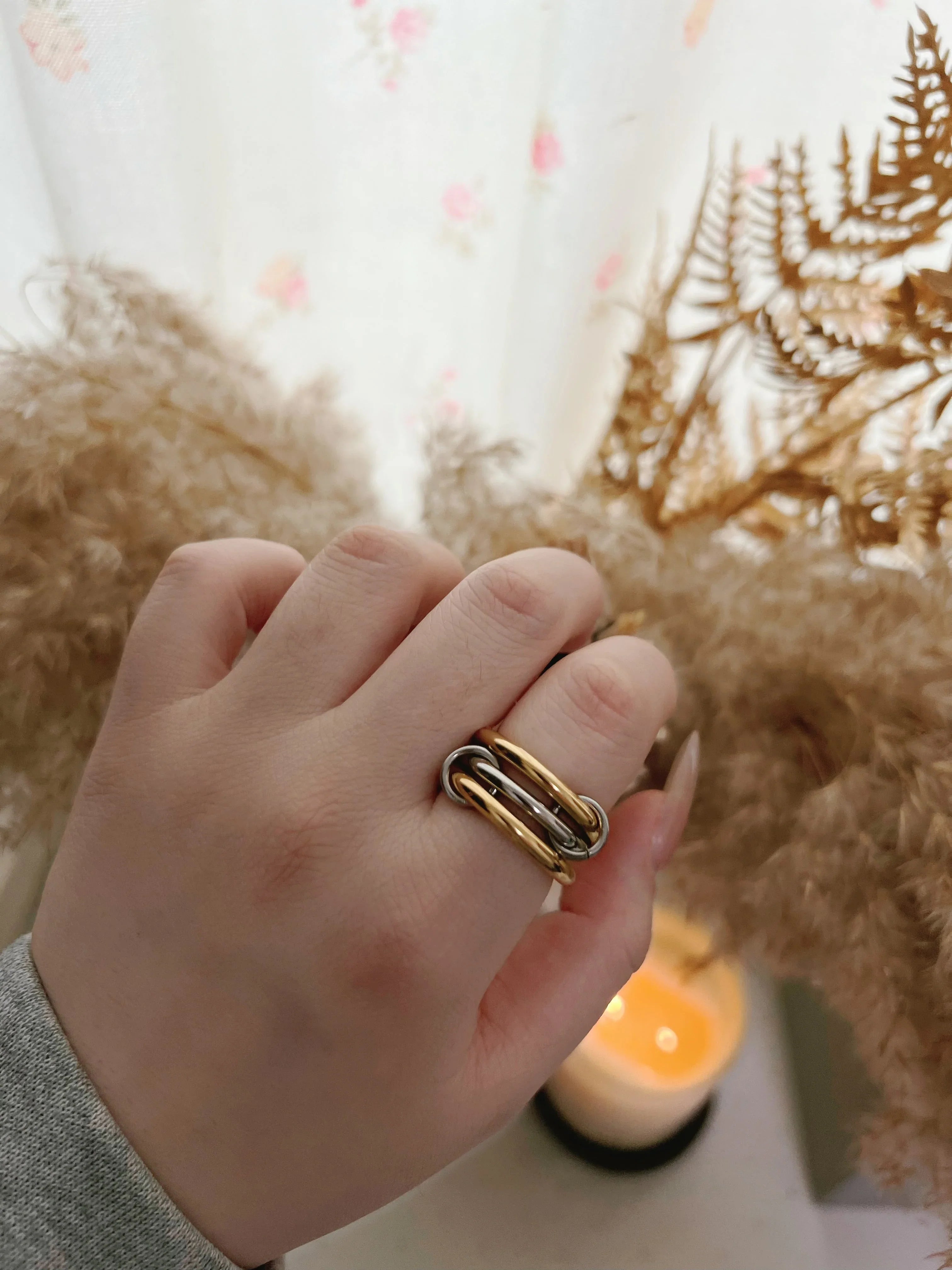 Mia Spinner Stackable Ring - Camillaboutiqueshop