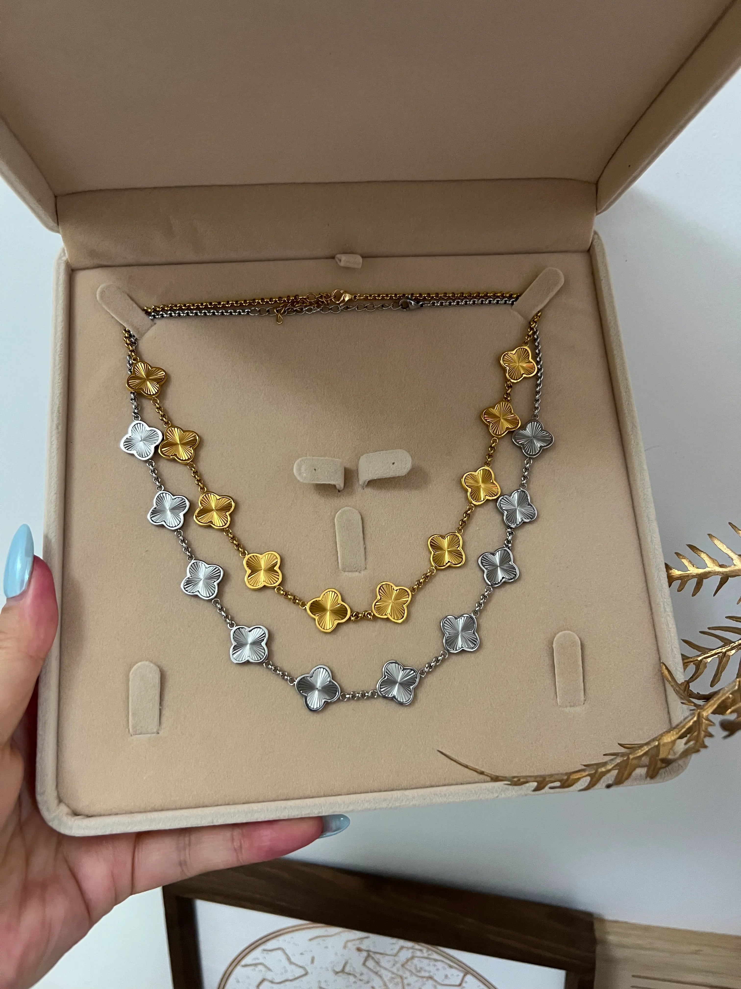 Multi 10 Motifs Clover Necklace - camillaboutiqueshop