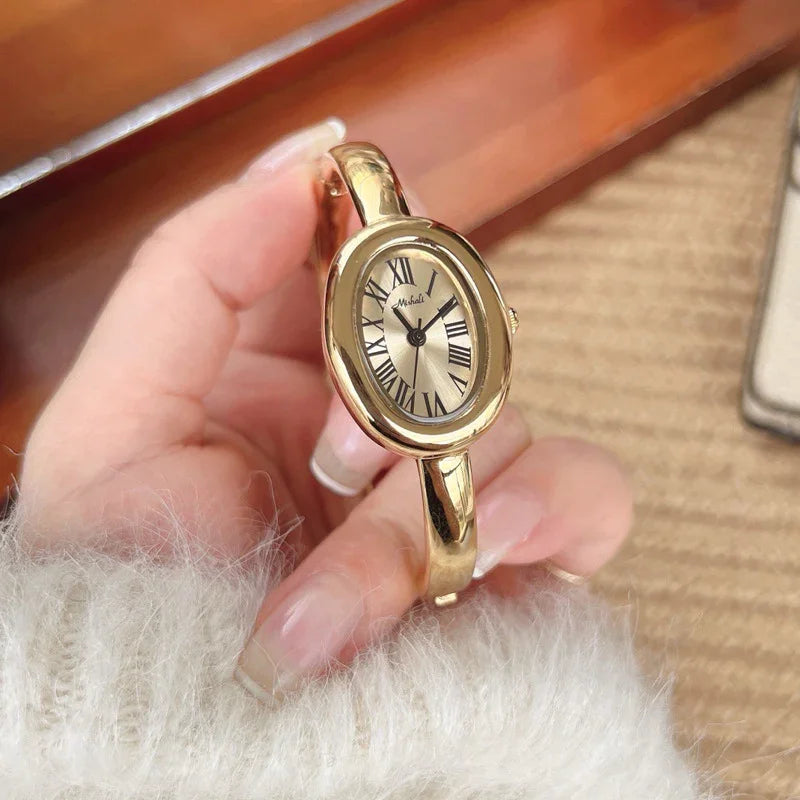 Montre-bracelet en or Old Money – Camillaboutiqueshop