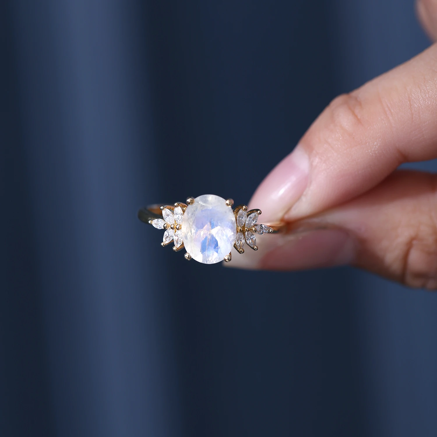 Oval Cluster Moonstone Engagement Ring - Camillaboutiqueshop