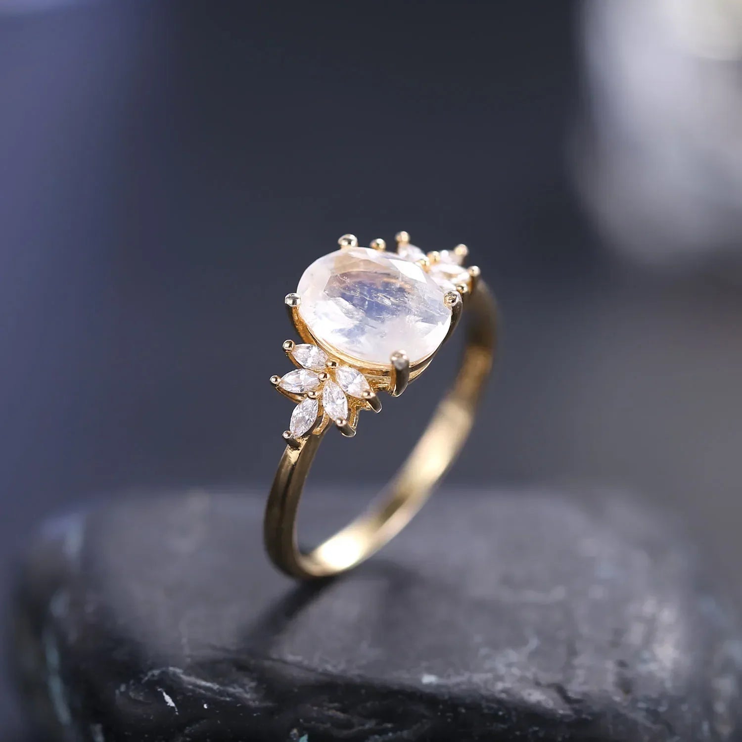 Oval Cluster Moonstone Ring - camillaboutiqueshop