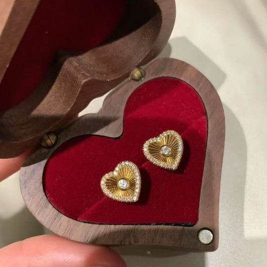 Perla Texture Heart Earrings - Camillaboutiqueshop