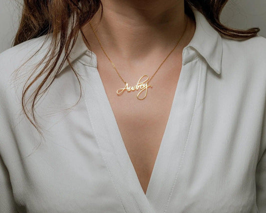 Signature Script Nameplate Necklace - Camillaboutiqueshop