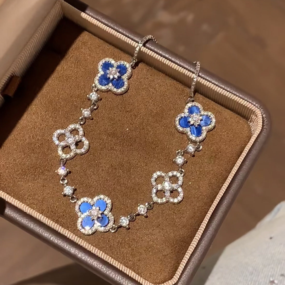 Sparkle Clover Bracelet - Camillaboutiqueshop