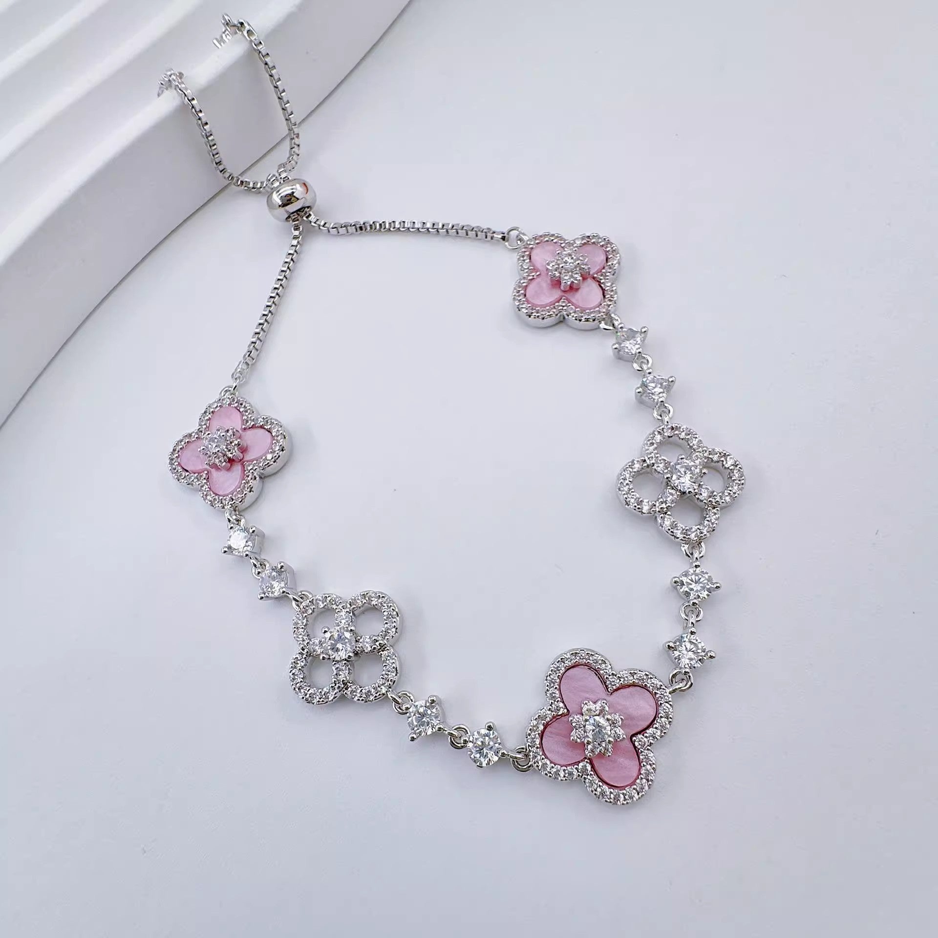 Sparkle Clover Bracelet - Camillaboutiqueshop