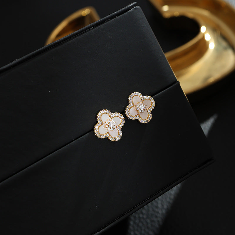 Sparkle Sakura Clover Earrings - Camillaboutiqueshop
