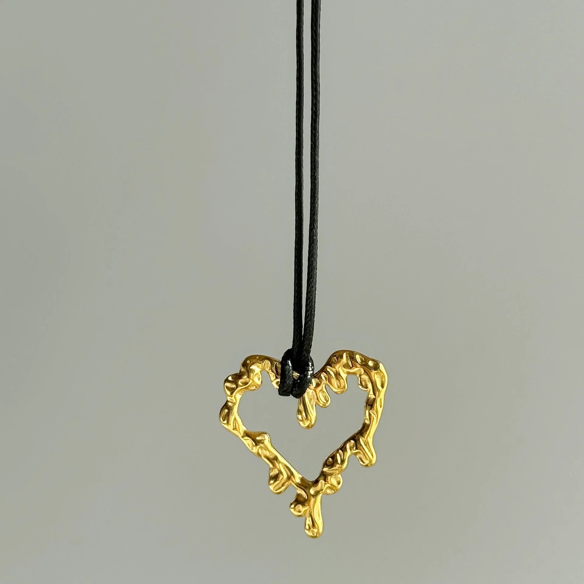 TINA HEART NECKLACE - Camillaboutiqueshop